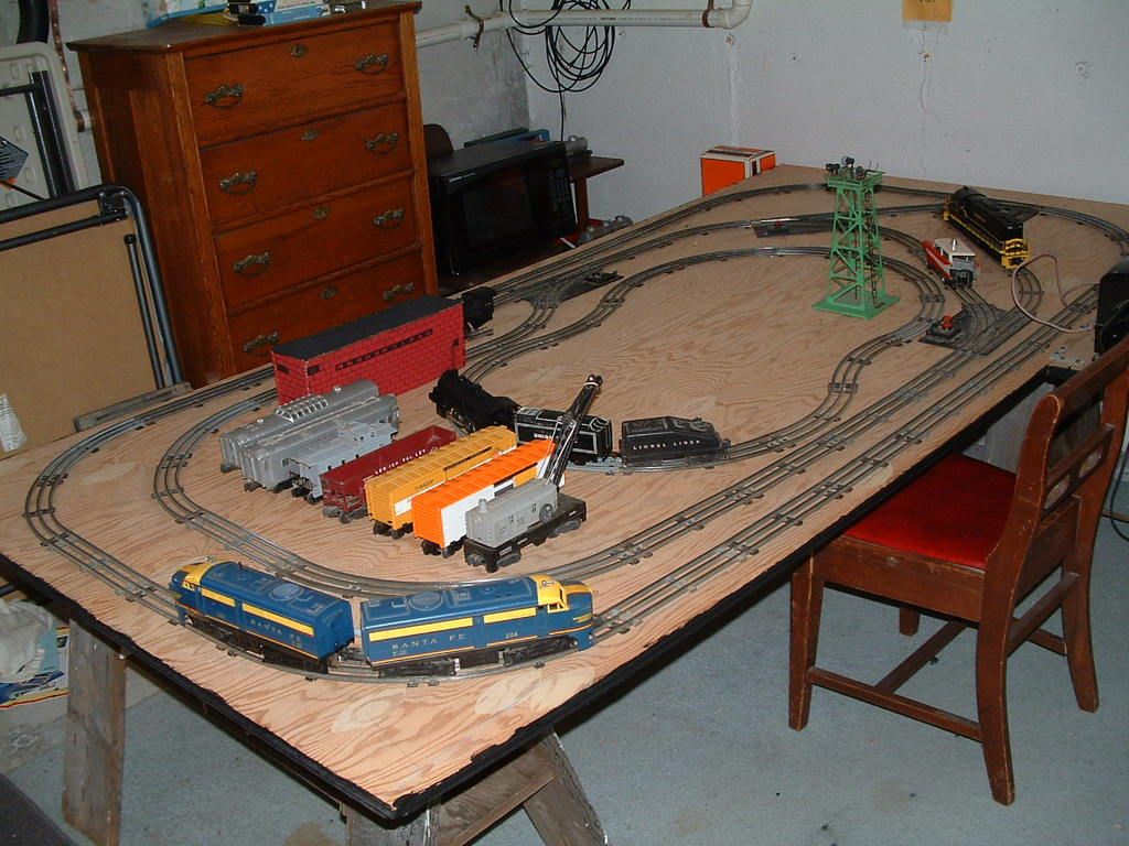 My unfinished 4x8 O-scale layout, 50s style. - Model Train Forum - the 