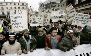 Forum Image: http://i306.photobucket.com/albums/nn242/Stenta56/postedonsites/behead-those-insult-islam1.jpg