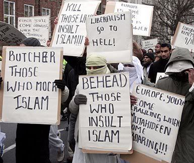 Forum Image: http://i306.photobucket.com/albums/nn242/Stenta56/postedonsites/behead-those-who-insult-islam21.jpg