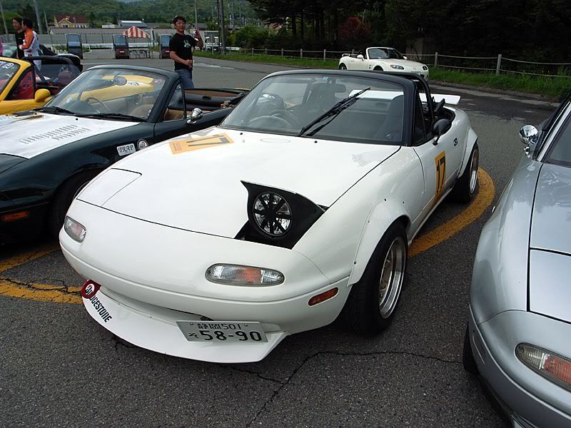 [Image: MX5whitewats22.jpg]