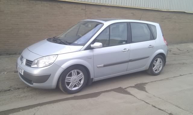 http://i306.photobucket.com/albums/nn246/distributionworld/Megane%20Scenic%20Parts/IMAG0972.jpg
