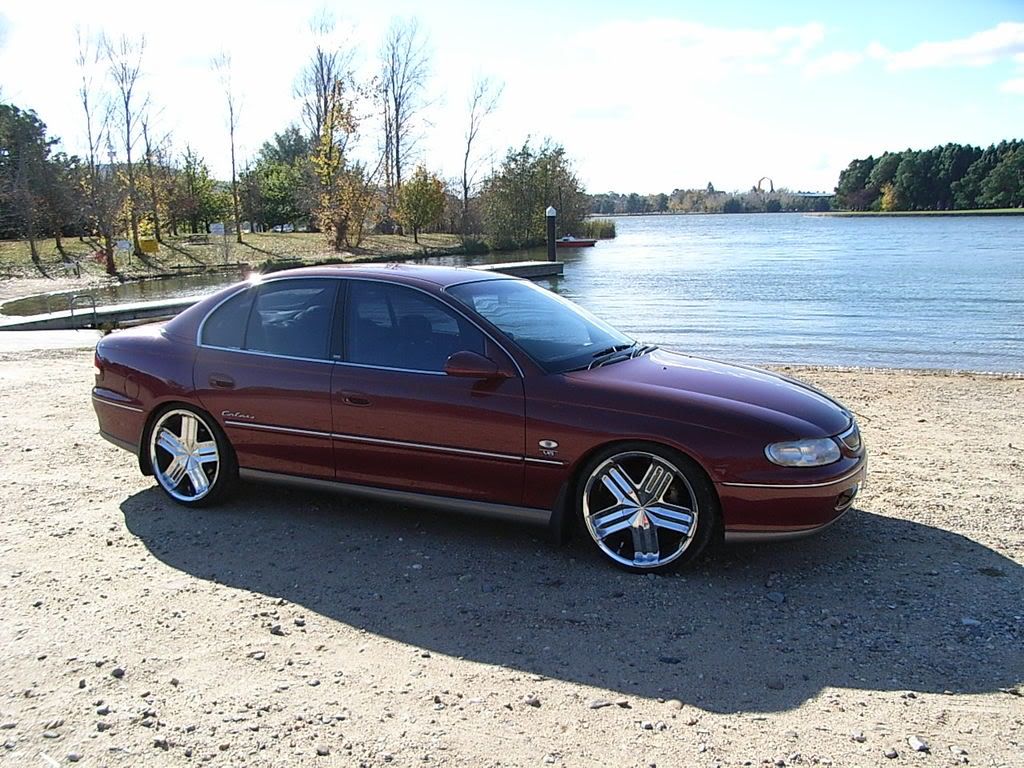 2000 vt calais s/c 6 Just Commodores