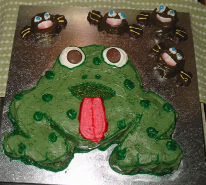 Rory's froggy cake - 1st birthday Pictures, Images and Photos