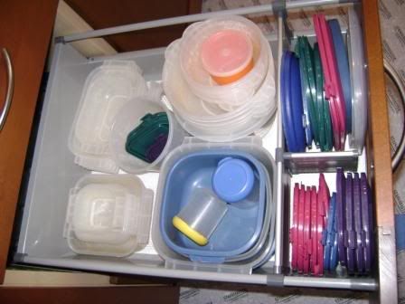 Kitchen Tupperware