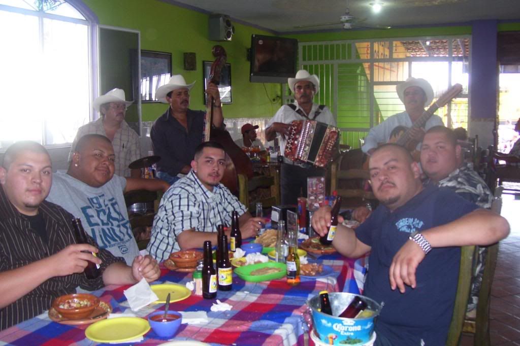 RuibensPics004.jpg En un congal en Ixtlan Del Rio Nayarit