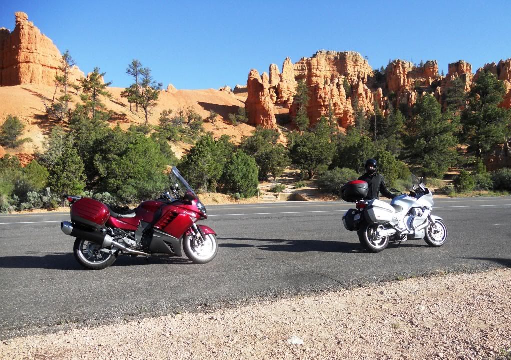 http://i306.photobucket.com/albums/nn253/blackbuell_photos/four%20corners%20MC%20trip/DSCN0089.jpg