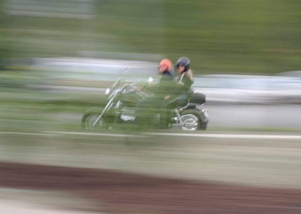 motorcycleblur.jpg