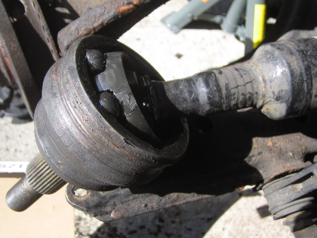 Mk4 Golf CV replace removal help URGENT! Volkswagen Mark IV Forum