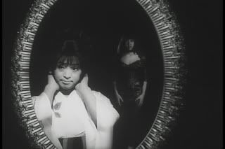 Resultado de imagen de funeral parade of roses (1969)