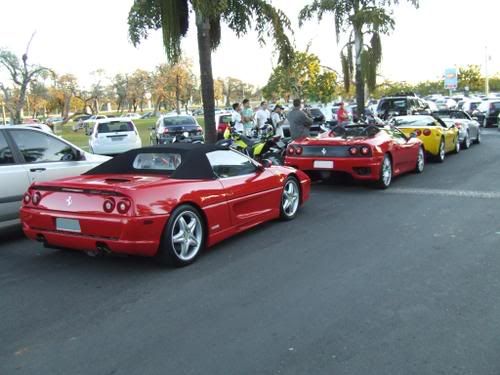 Ferraris no Pontão do Lago Sul