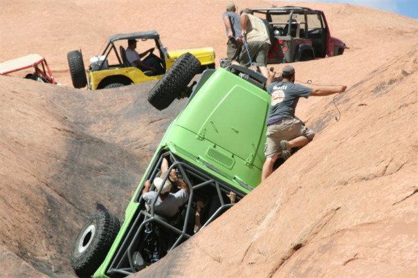 IMAGE: http://i306.photobucket.com/albums/nn270/birddog59/YJ%20Escalator_zpsfcemaglq.jpg