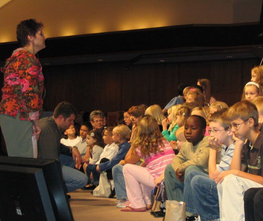 http://i306.photobucket.com/albums/nn280/BethanyEnews/ThanksgivingCelebration047.jpg
