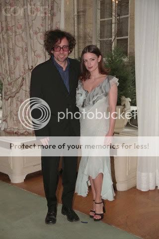 http://i306.photobucket.com/albums/nn241/Helga_Depp/0000325715-005.jpg