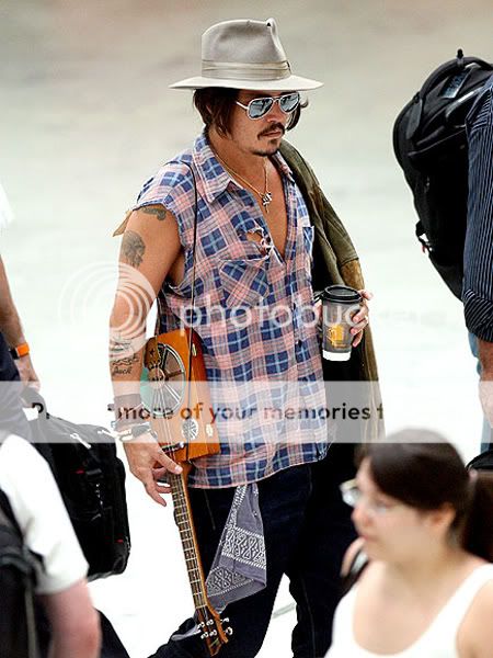 http://i306.photobucket.com/albums/nn241/Helga_Depp/fff.jpg