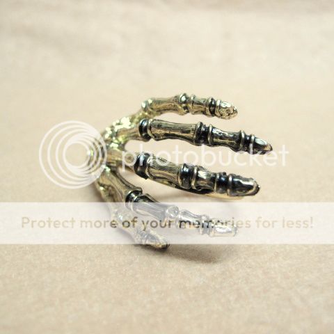 Lovely Antiqued GOLD TONE StyleSkeleton / Skull HAND Doub le Finger 