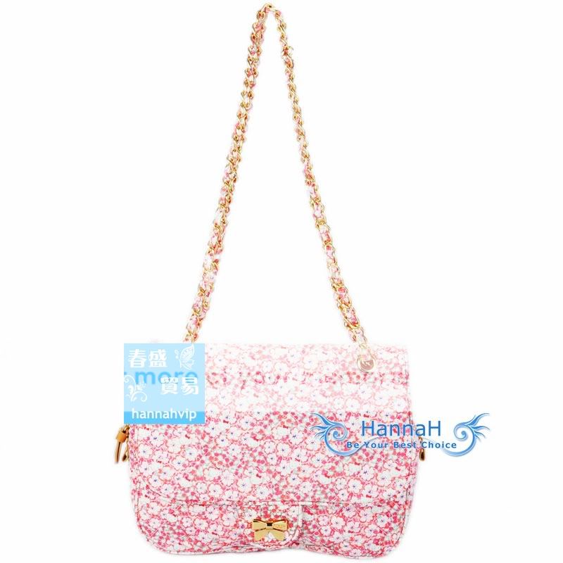 Length x Width x Height (Bag) 10.6 x 2.4 x 7.1 (27 x 6 x 18 cm 